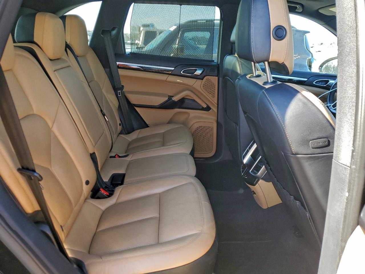 PORSCHE CAYENNE SE HYBRID