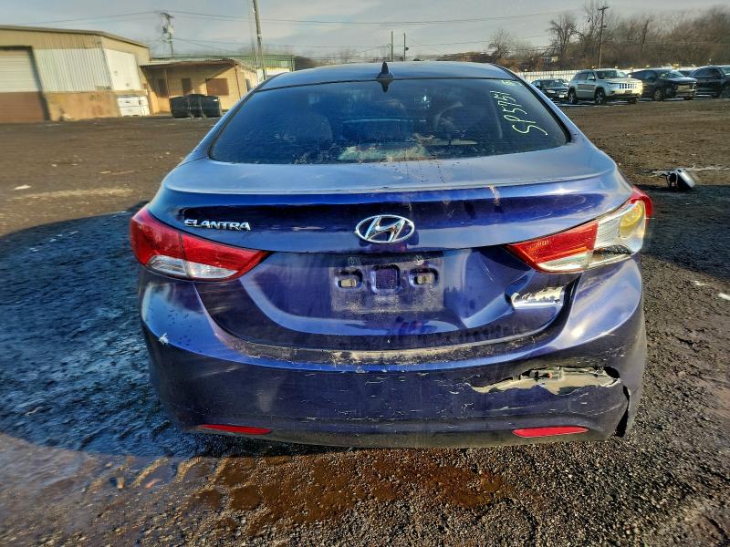 2013 HYUNDAI ELANTRA GL #3317703067
