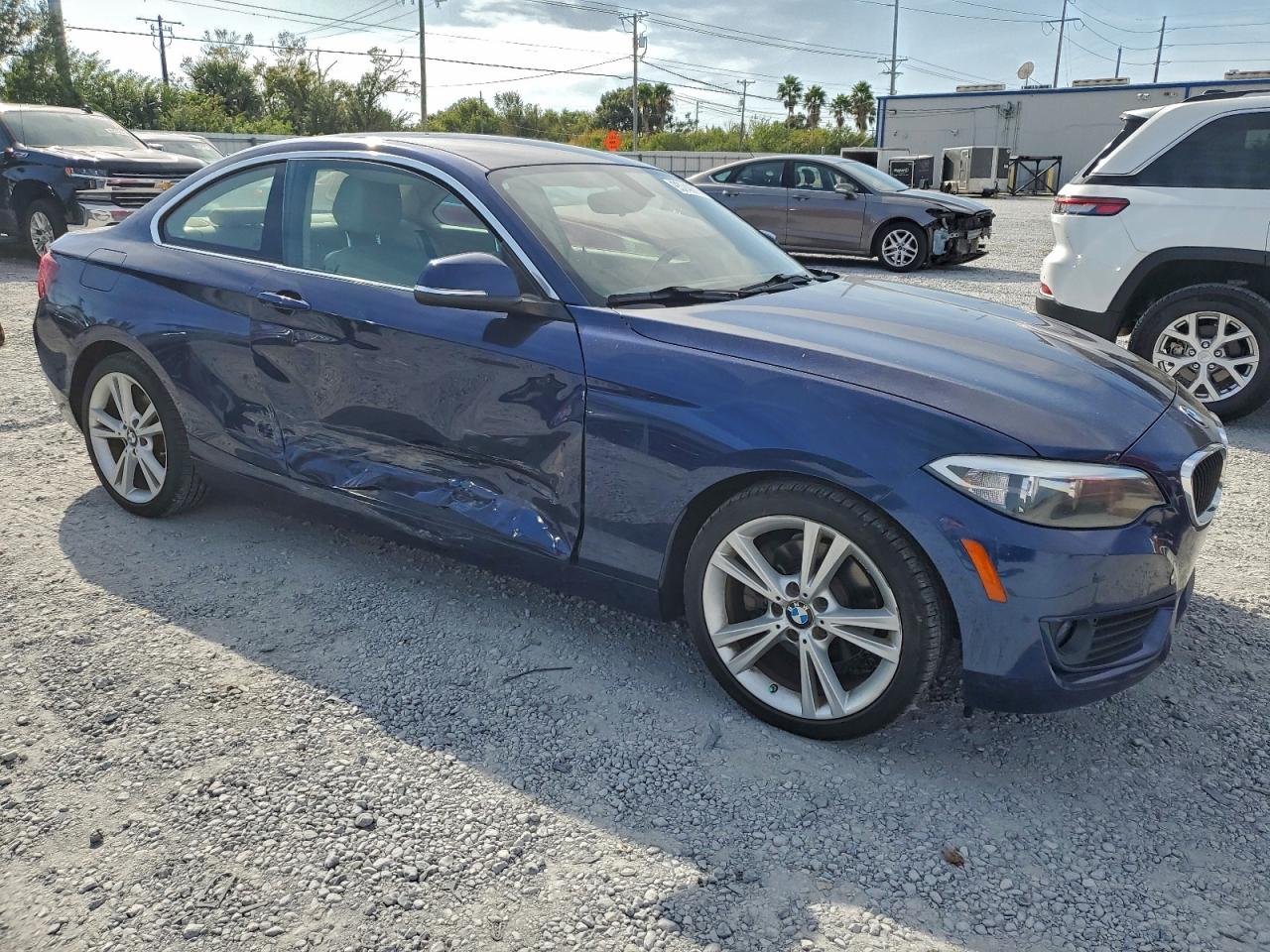 BMW 2 SERIES I