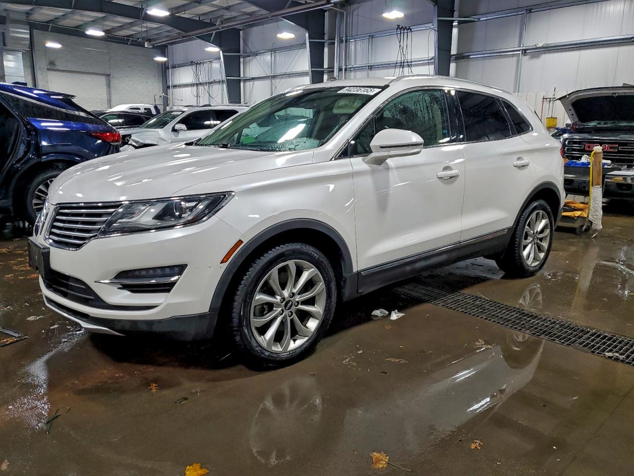 LINCOLN MKC SELECT