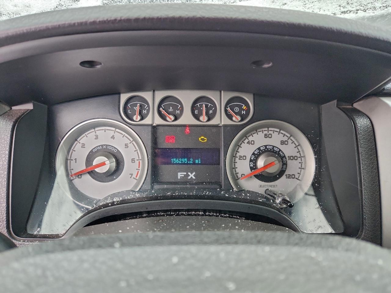 FORD F-150 SUPER CAB