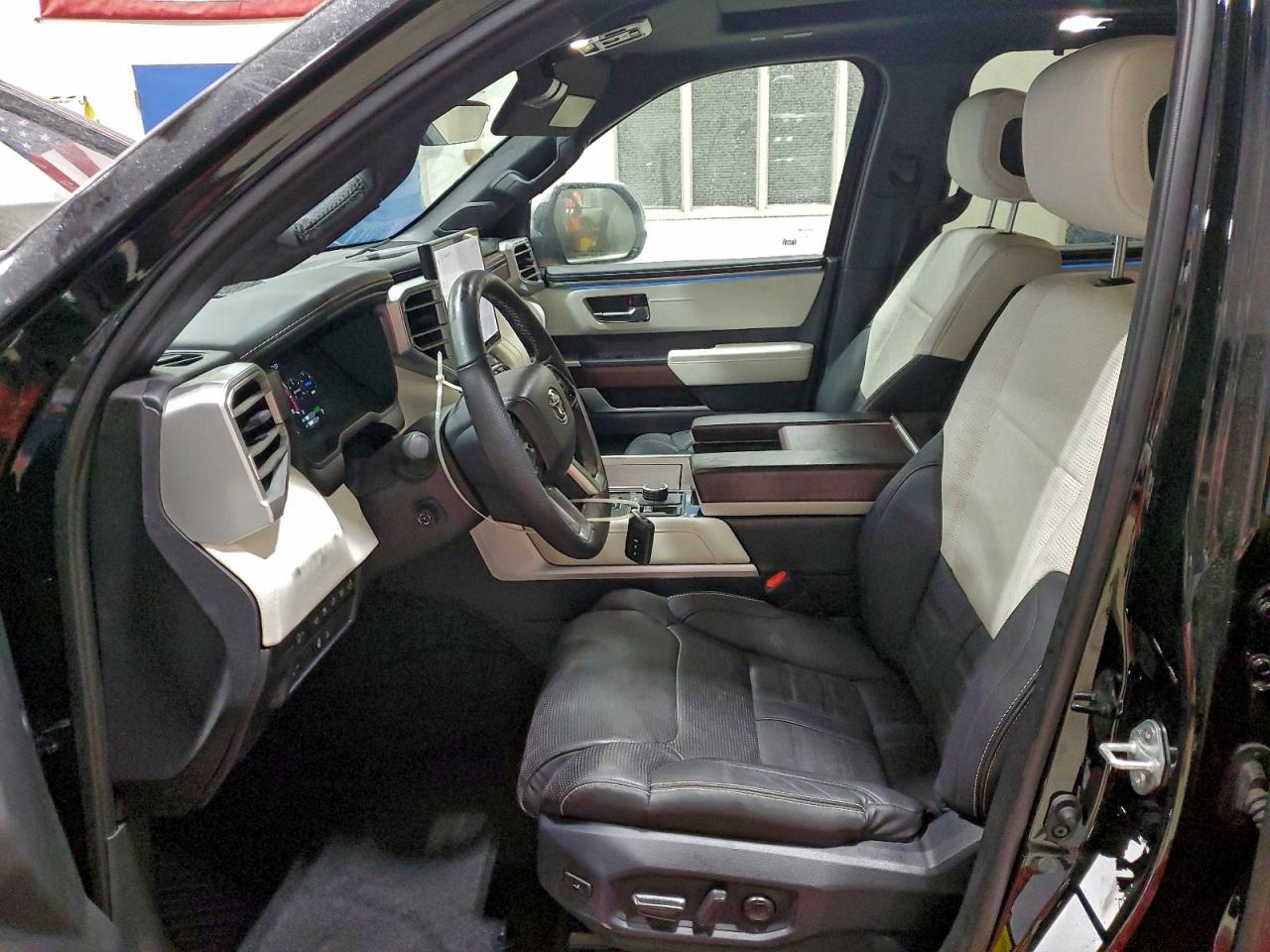 Lot #3318993341 2024 TOYOTA SEQUOIA SR