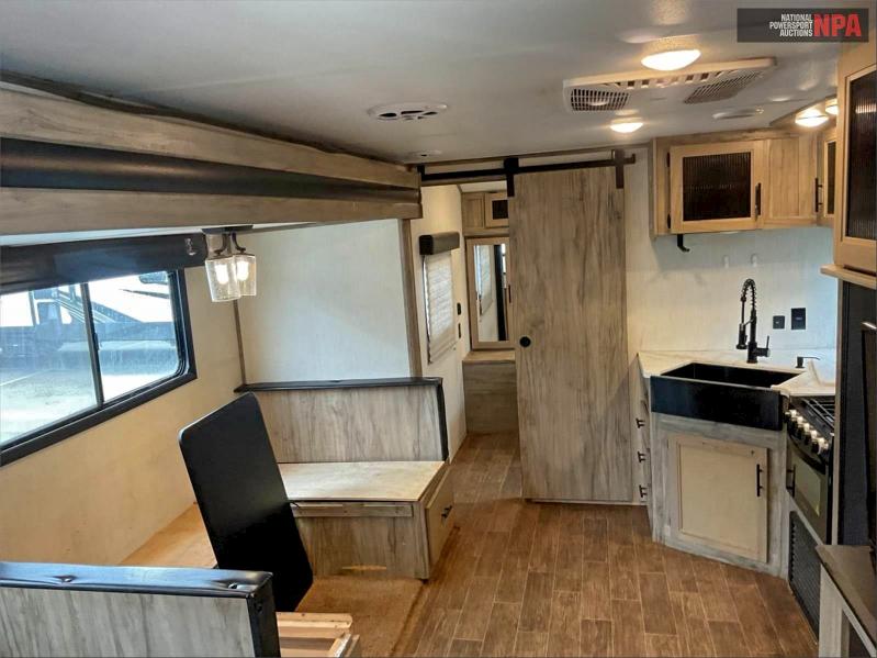 2021 CHEROKEE BY FOREST R CAMPER #3311550237