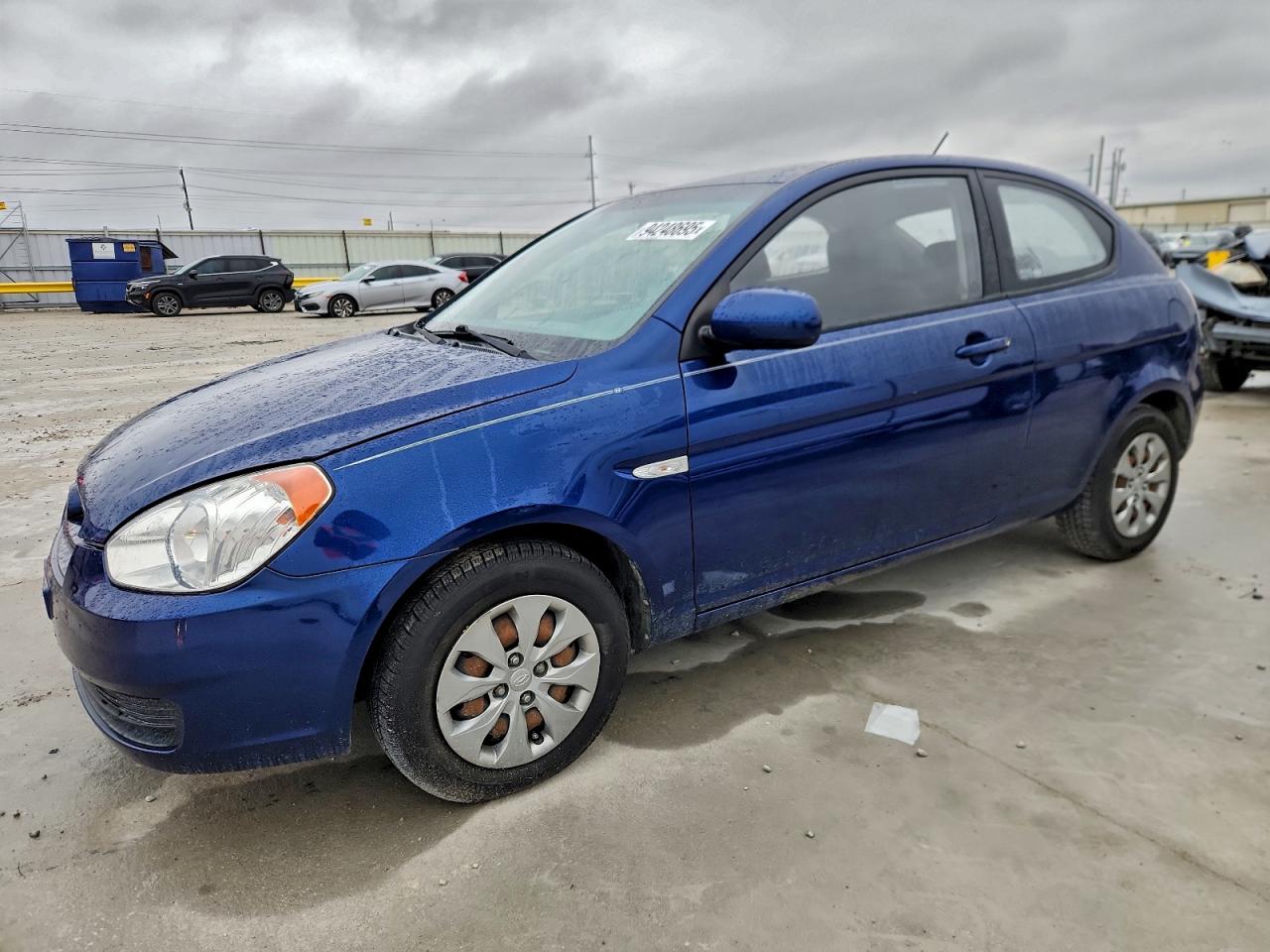 HYUNDAI ACCENT BLUE