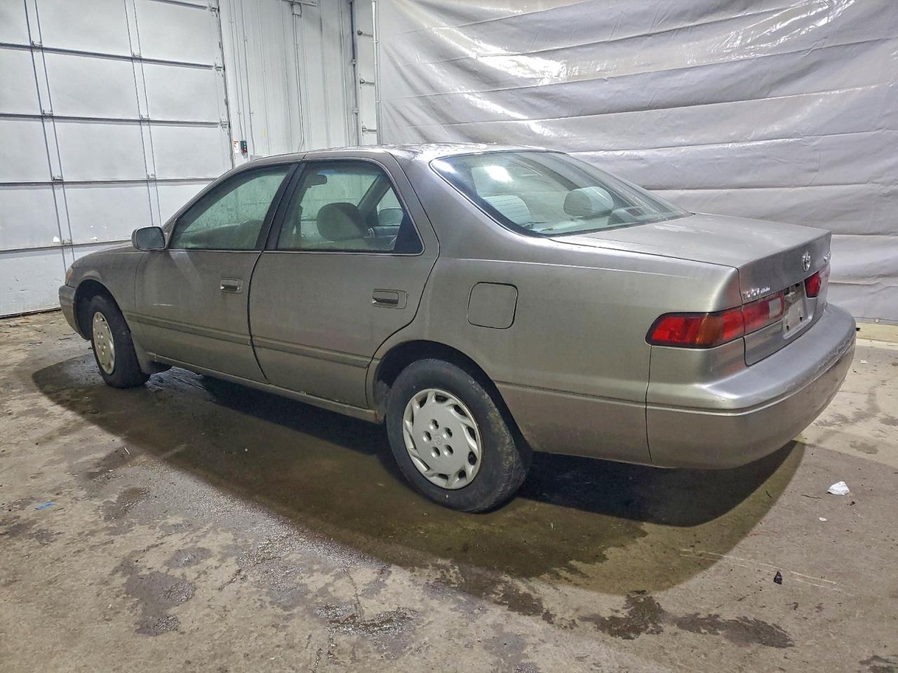 Lot #3311554234 1998 TOYOTA CAMRY CE