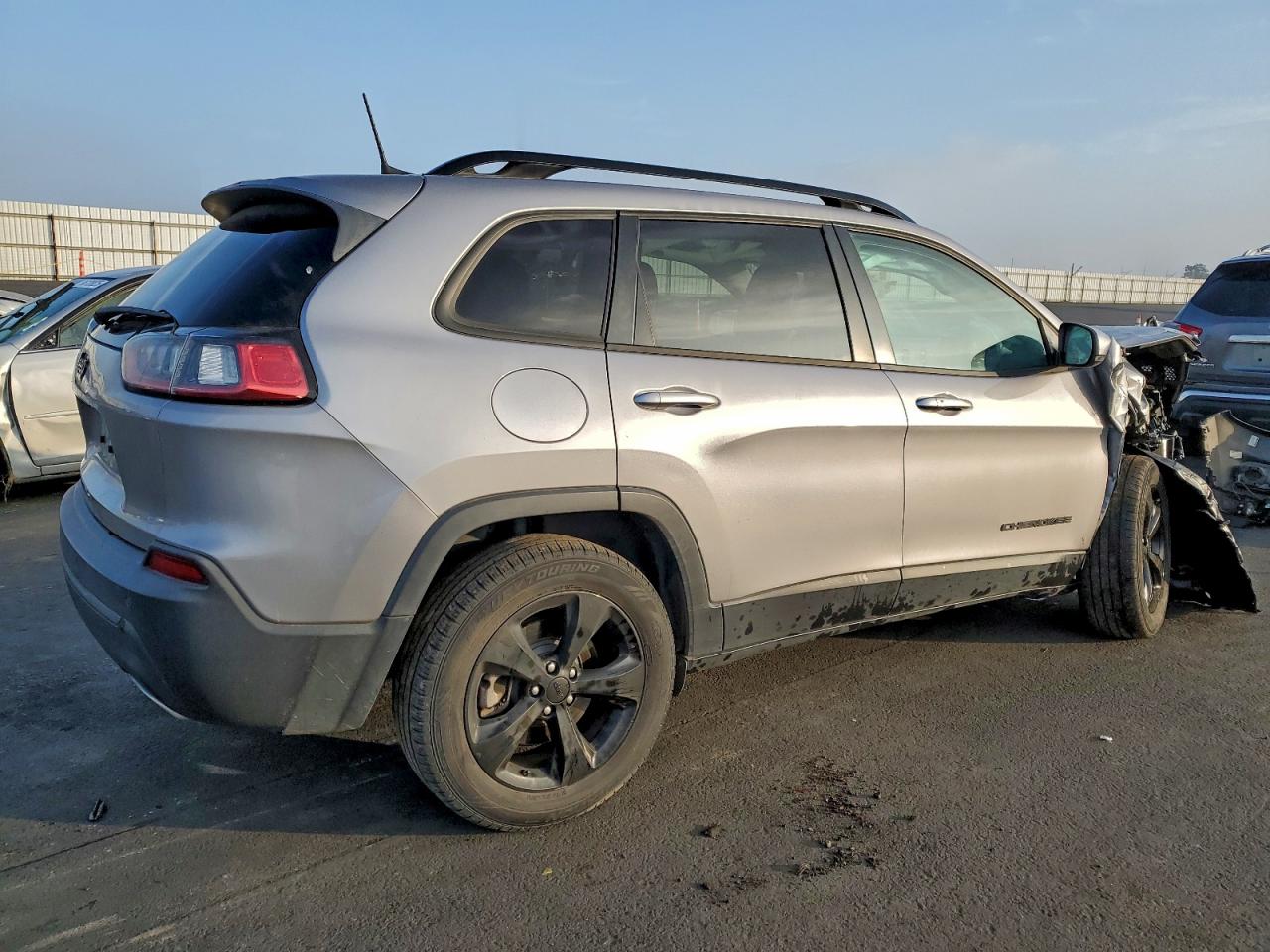 JEEP GRAND CHEROKEE LATITUDE PLUS