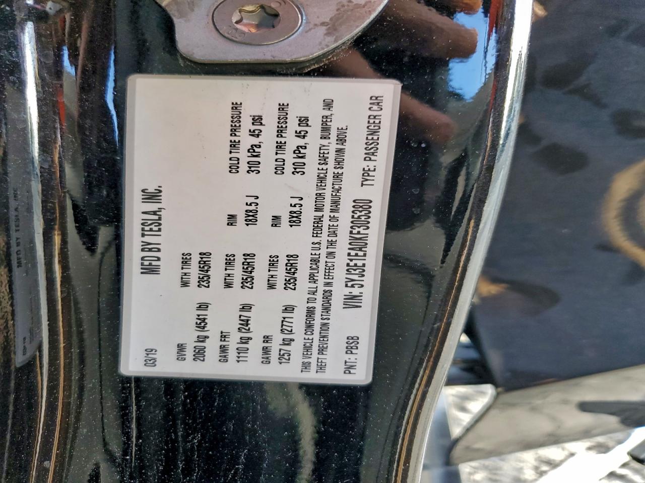 Lot #3305370323 2019 TESLA MODEL 3