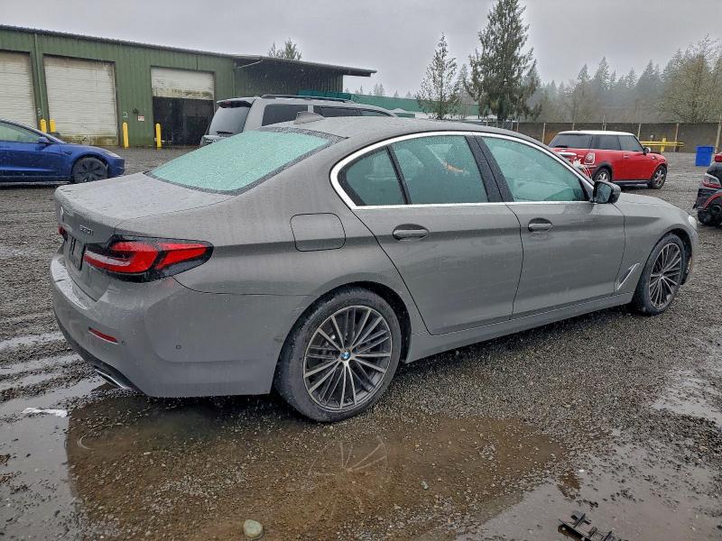 2021 BMW 530 XI #3316748400