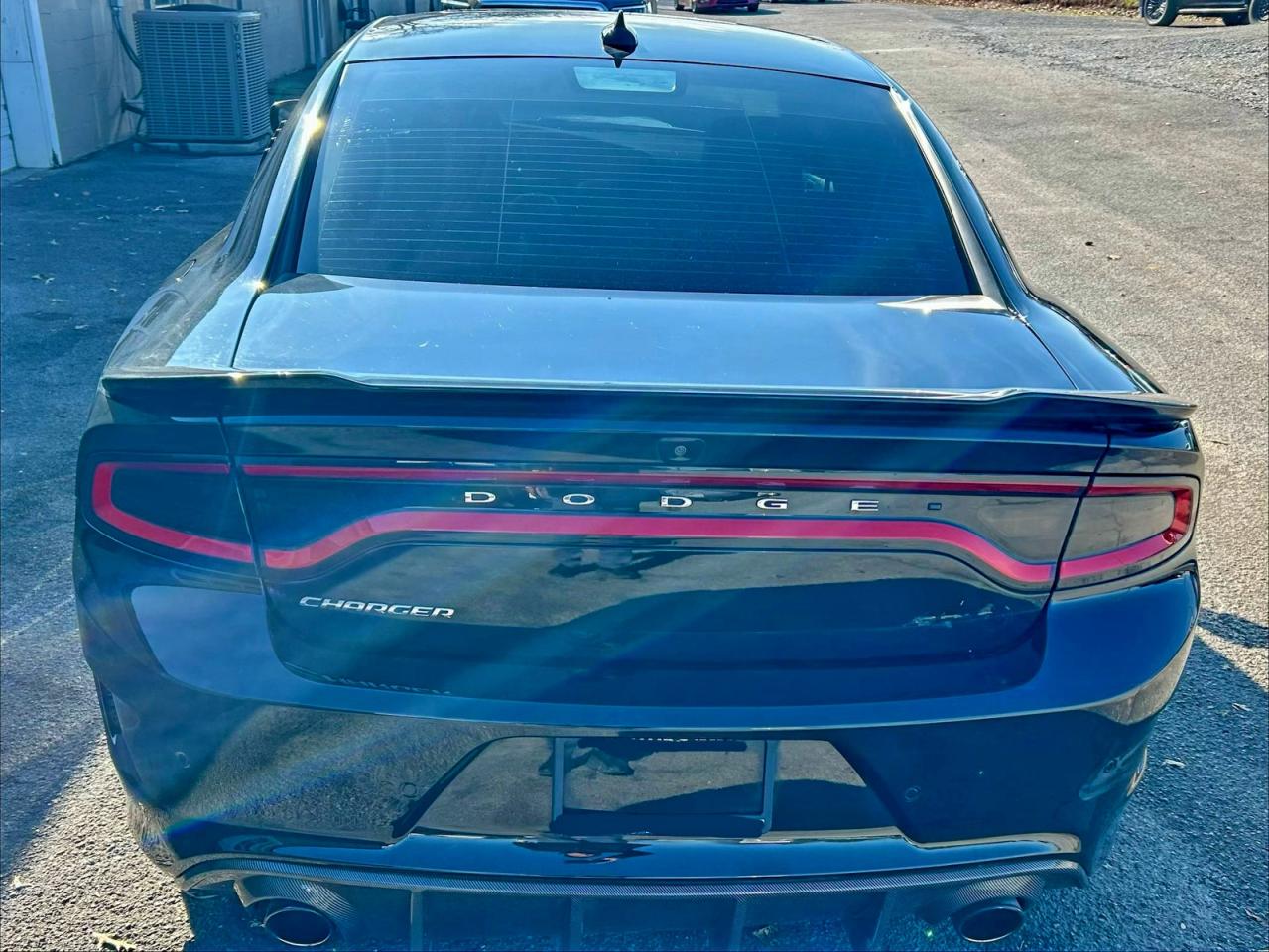 DODGE CHARGER SRT HELLCAT