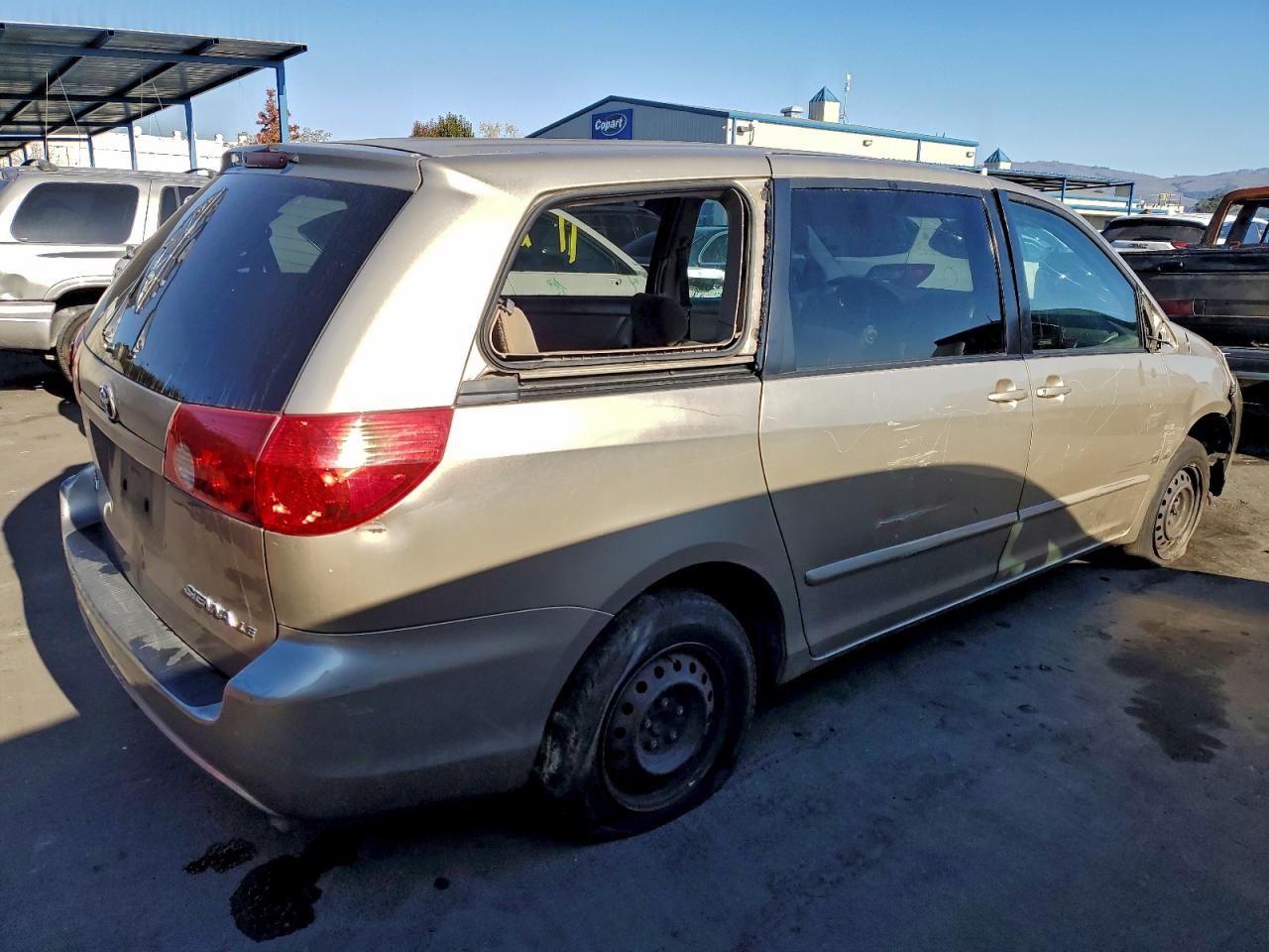 Lot #3305605802 2006 TOYOTA SIENNA CE