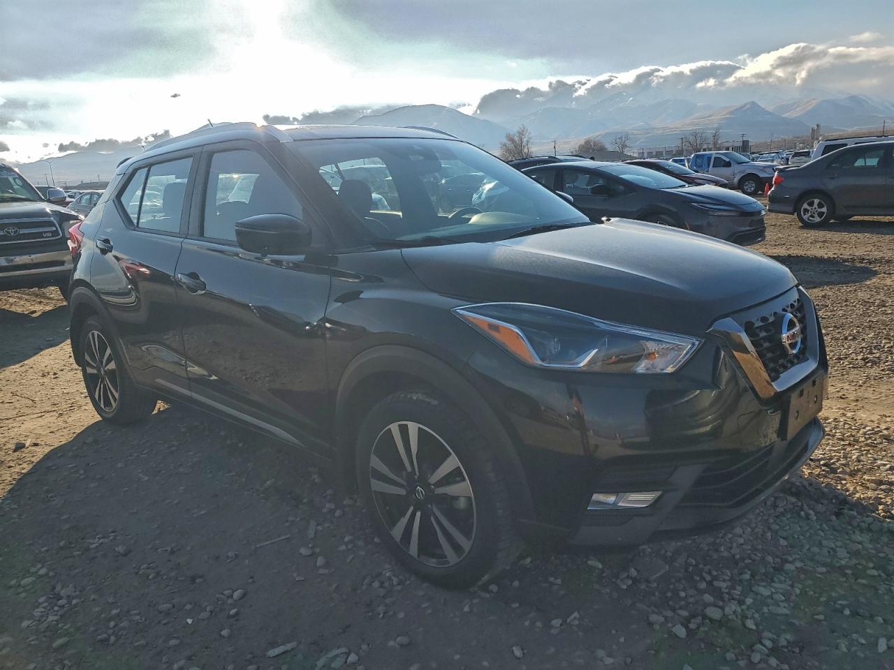 NISSAN KICKS SR