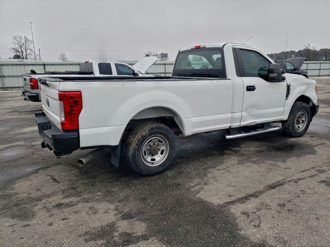Lot #3310342957 2019 FORD F250 SUPER