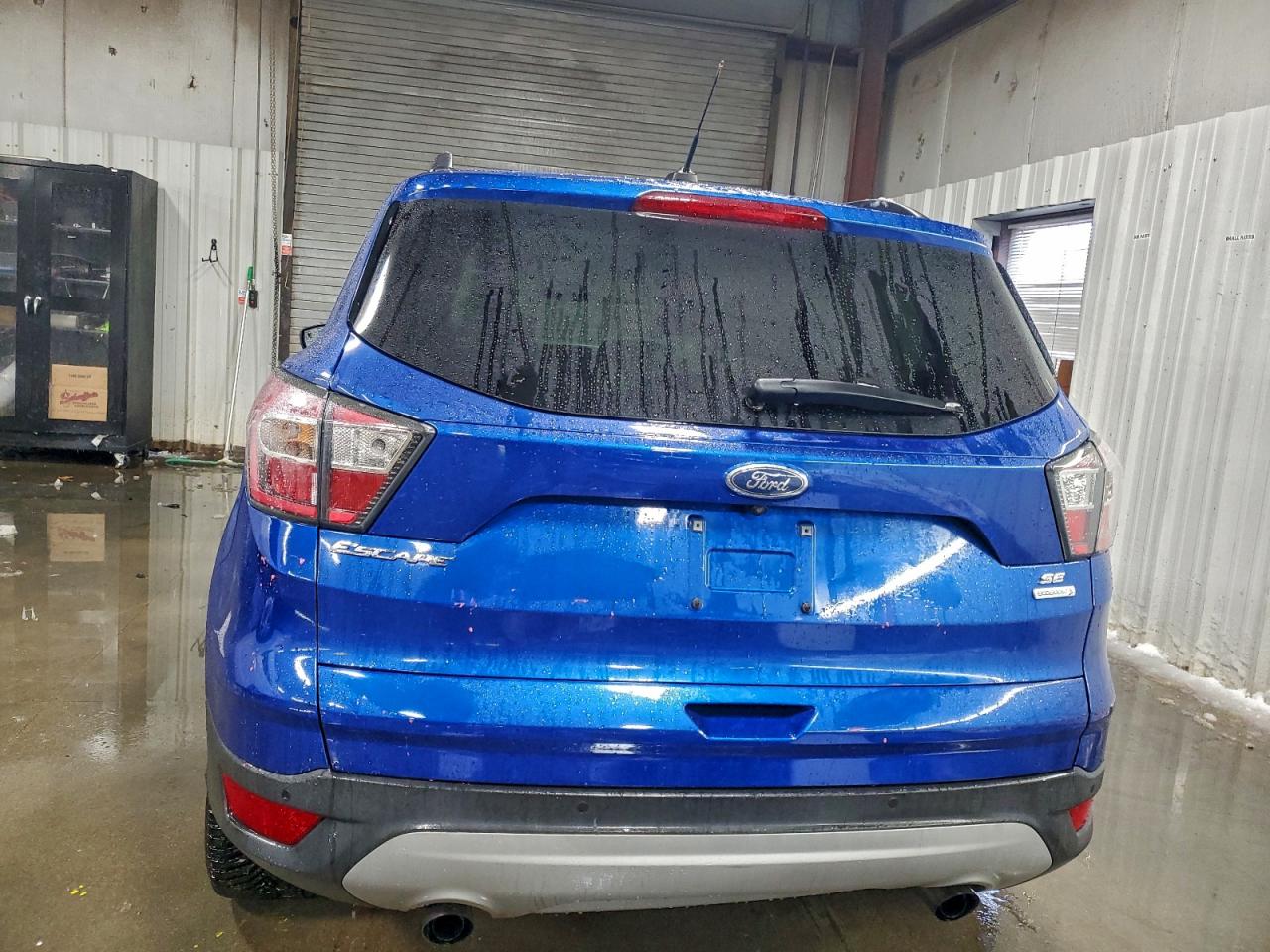 FORD ESCAPE SE