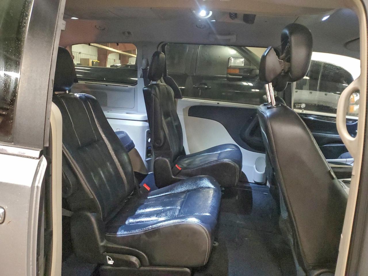 CHRYSLER TOWN & COUNTRY TOURING