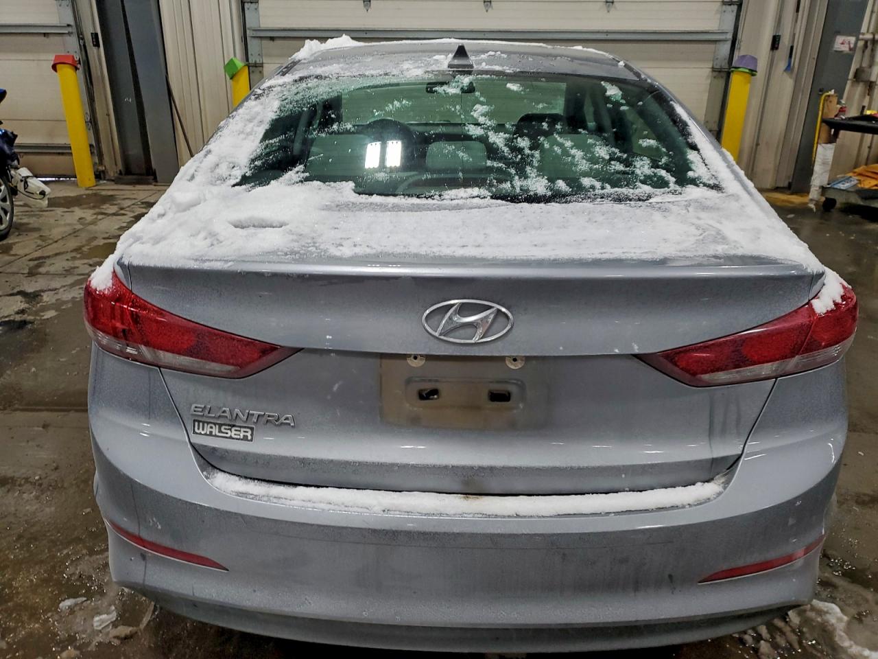 HYUNDAI ELANTRA SE