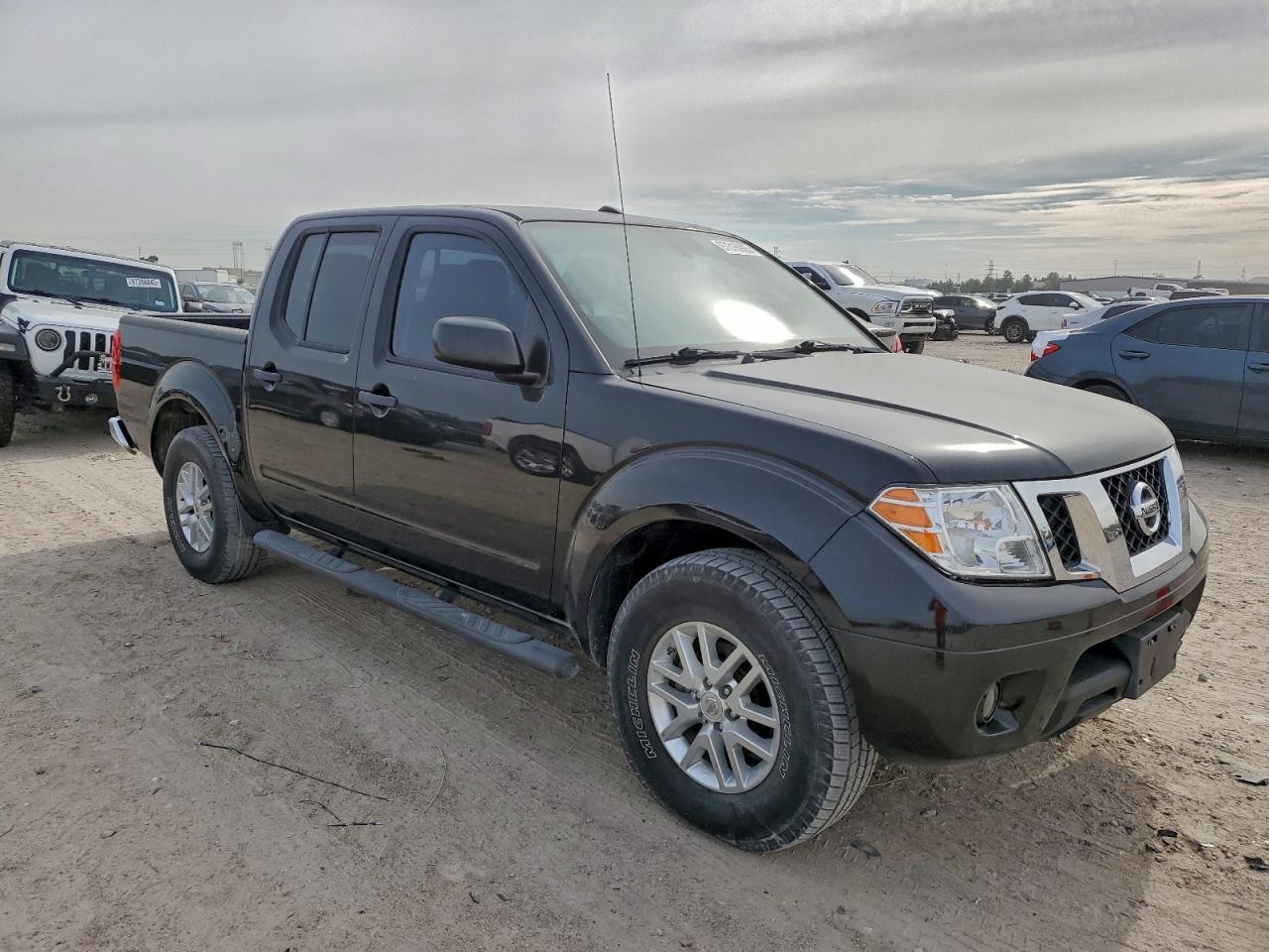 Lot #3318022414 2015 NISSAN FRONTIER S