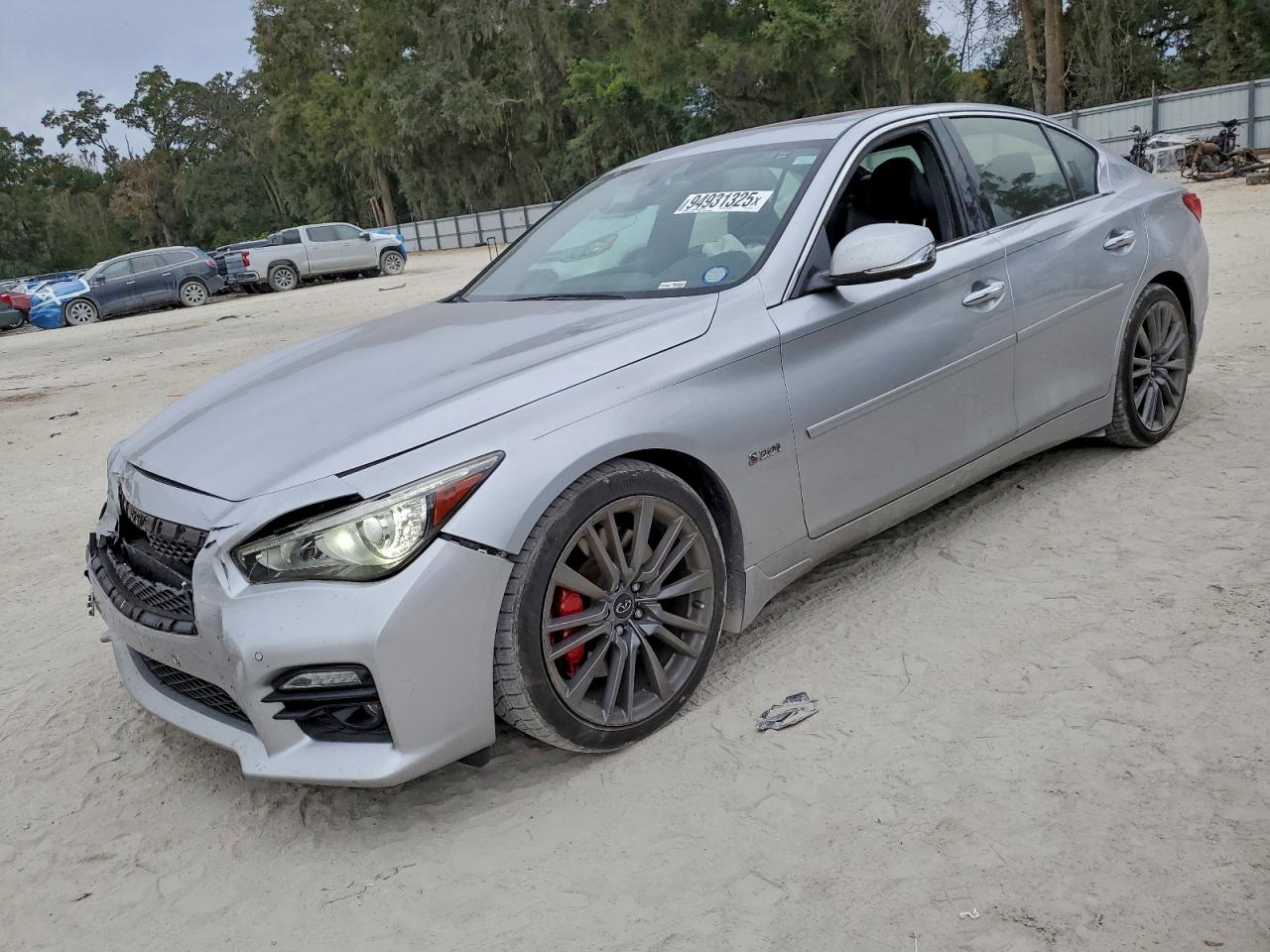 INFINITI Q50 RED SPORT 400