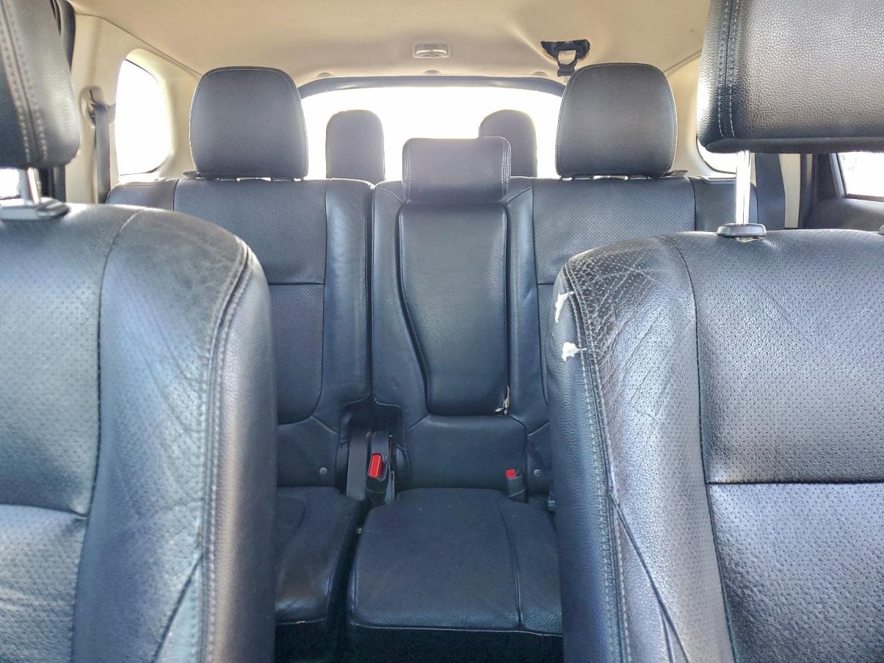 MITSUBISHI OUTLANDER SE