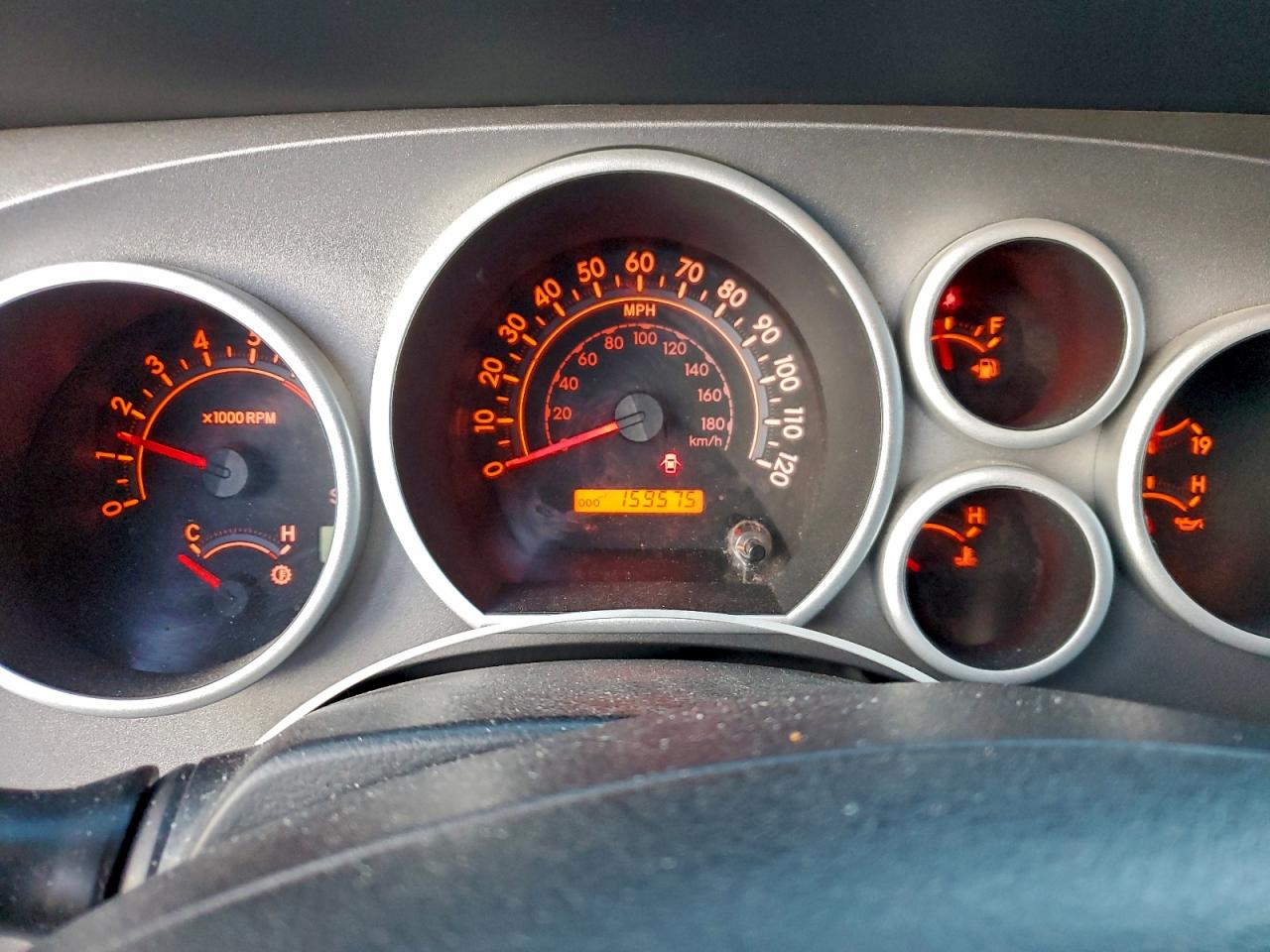 TOYOTA TUNDRA DOUBLE CAB SR5