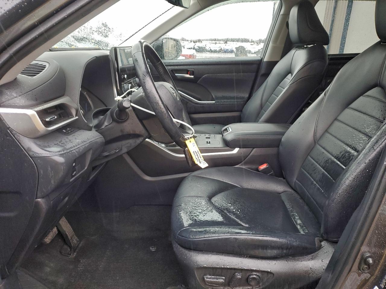 TOYOTA HIGHLANDER HYBRID XLE