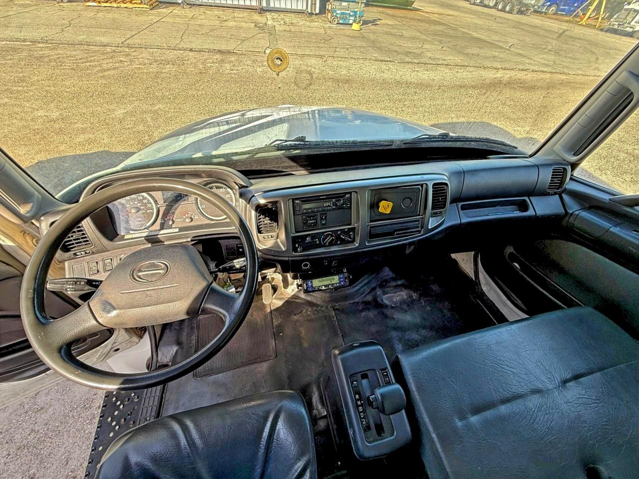 Lot #3304523469 2020 HINO HINO 338