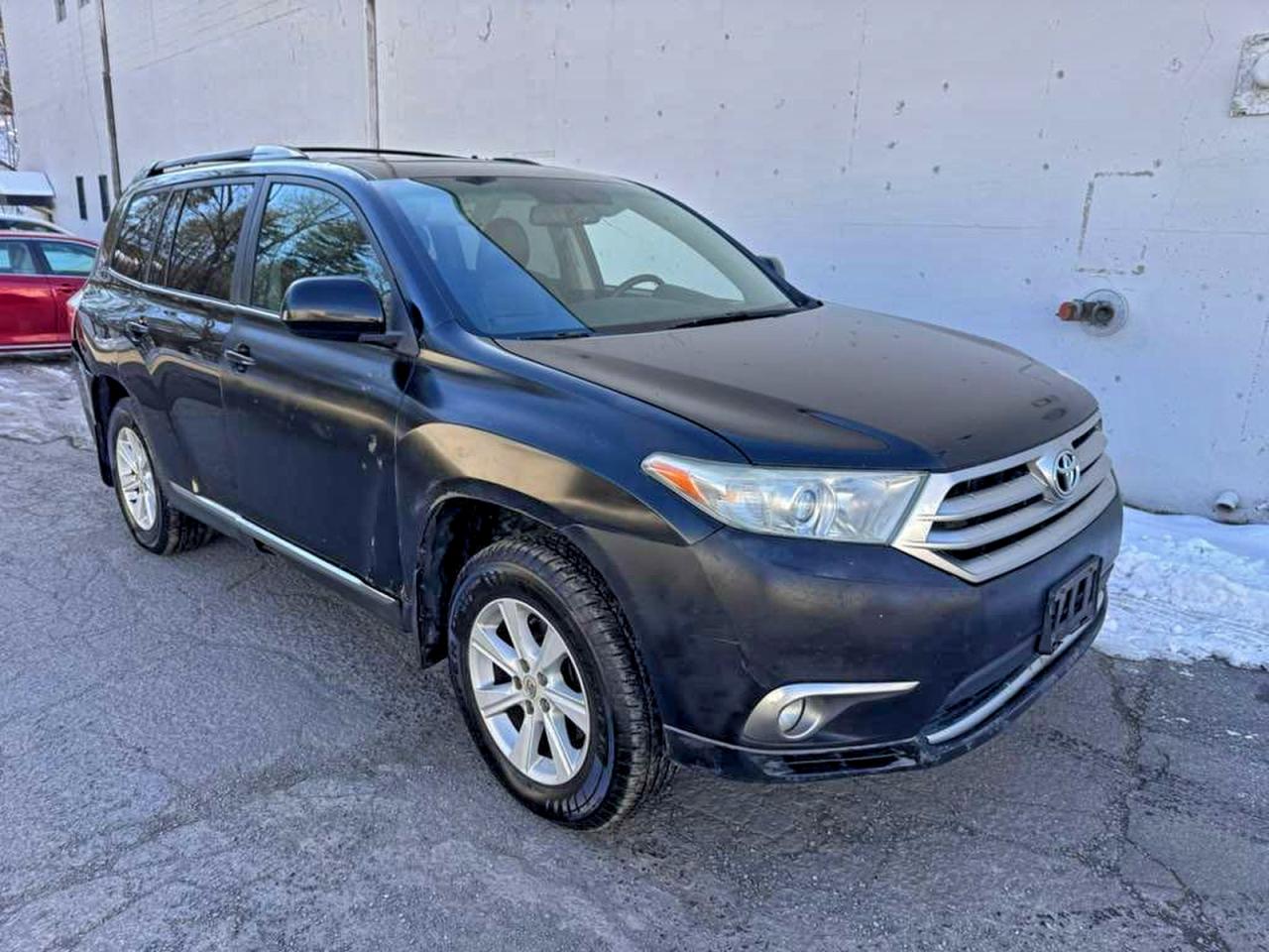 TOYOTA HIGHLANDER BASE