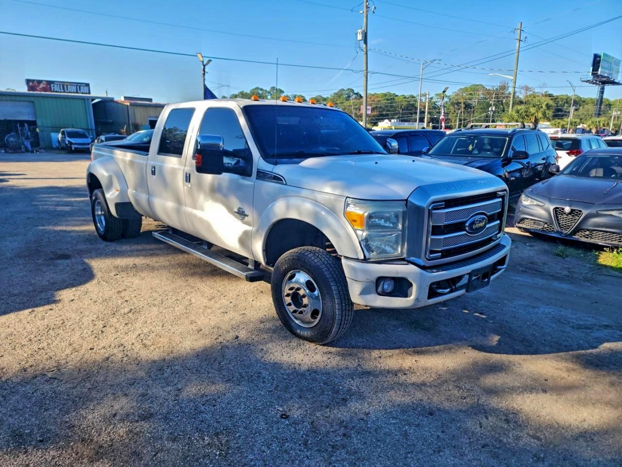 FORD F-350 SUPER DUTY