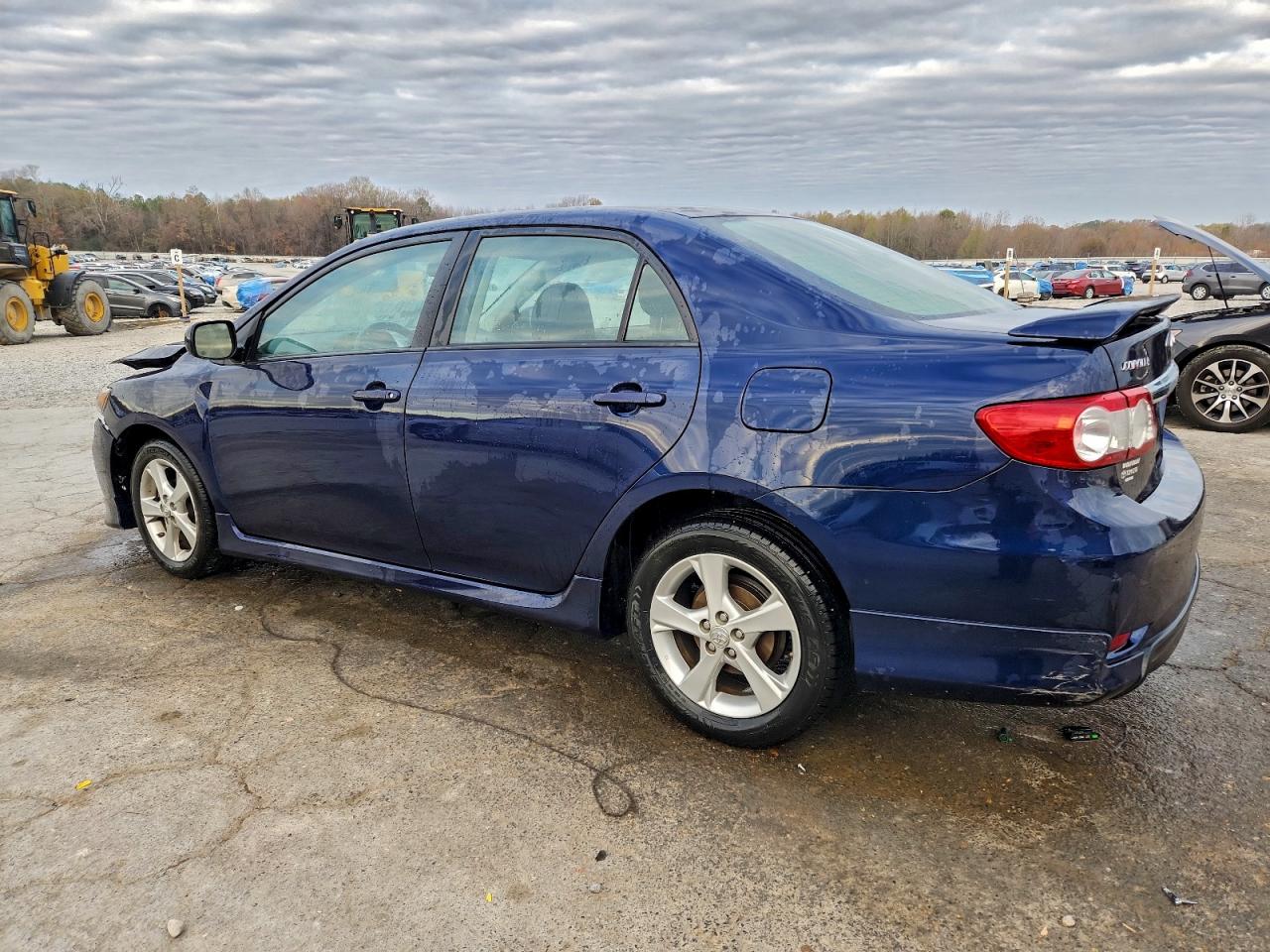 Lot #3311619220 2012 TOYOTA COROLLA BA