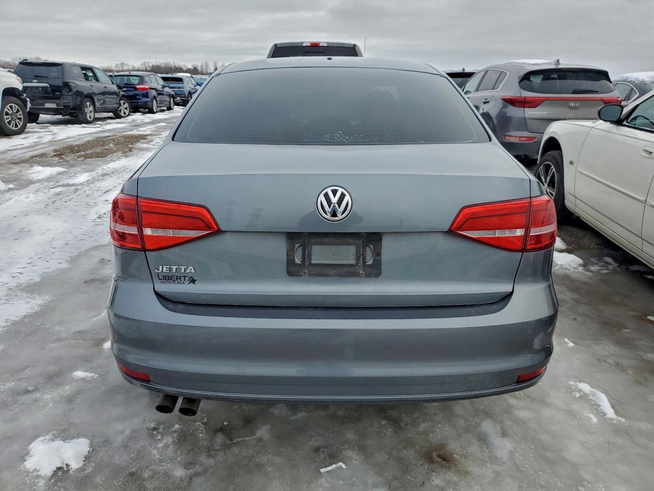 Lot #3311632224 2015 VOLKSWAGEN JETTA BASE