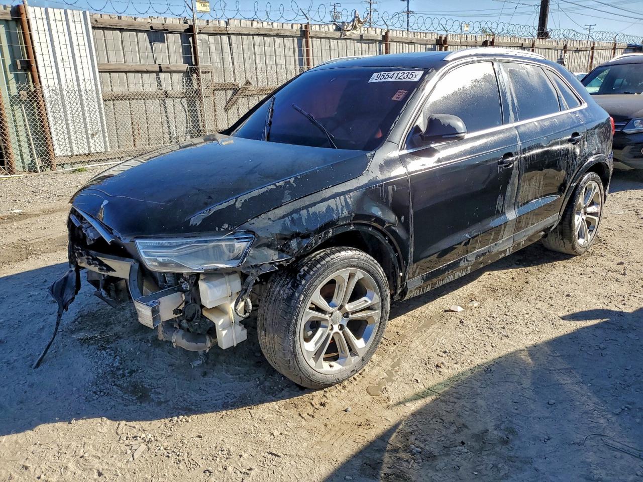 AUDI Q3 PREMIUM PLUS