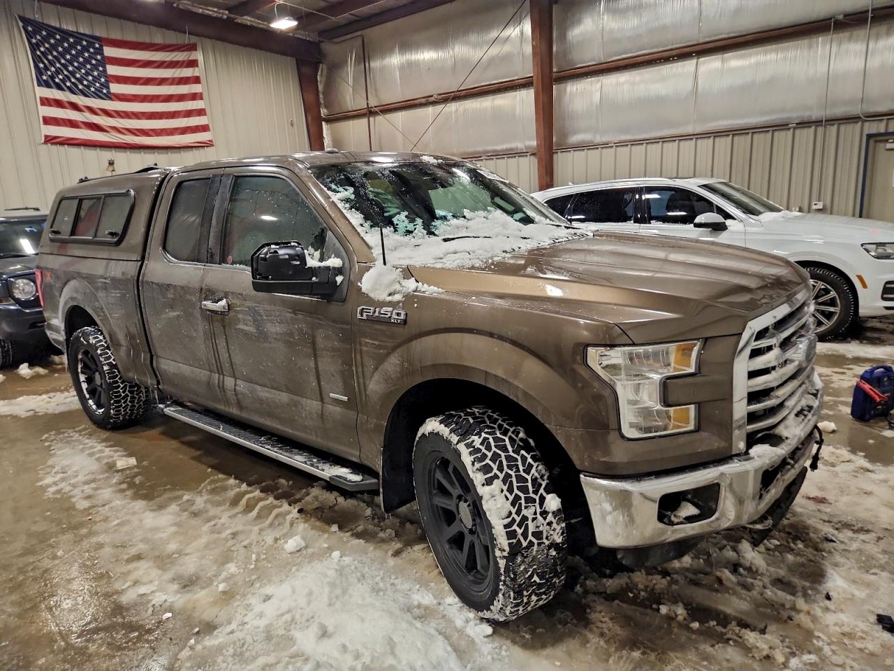 FORD F-150 SUPER CAB