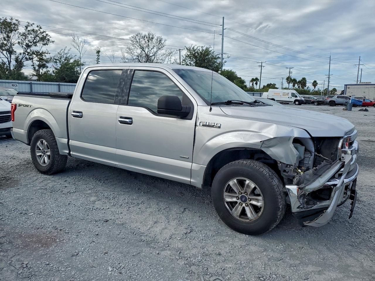 FORD F-150 SUPERCREW