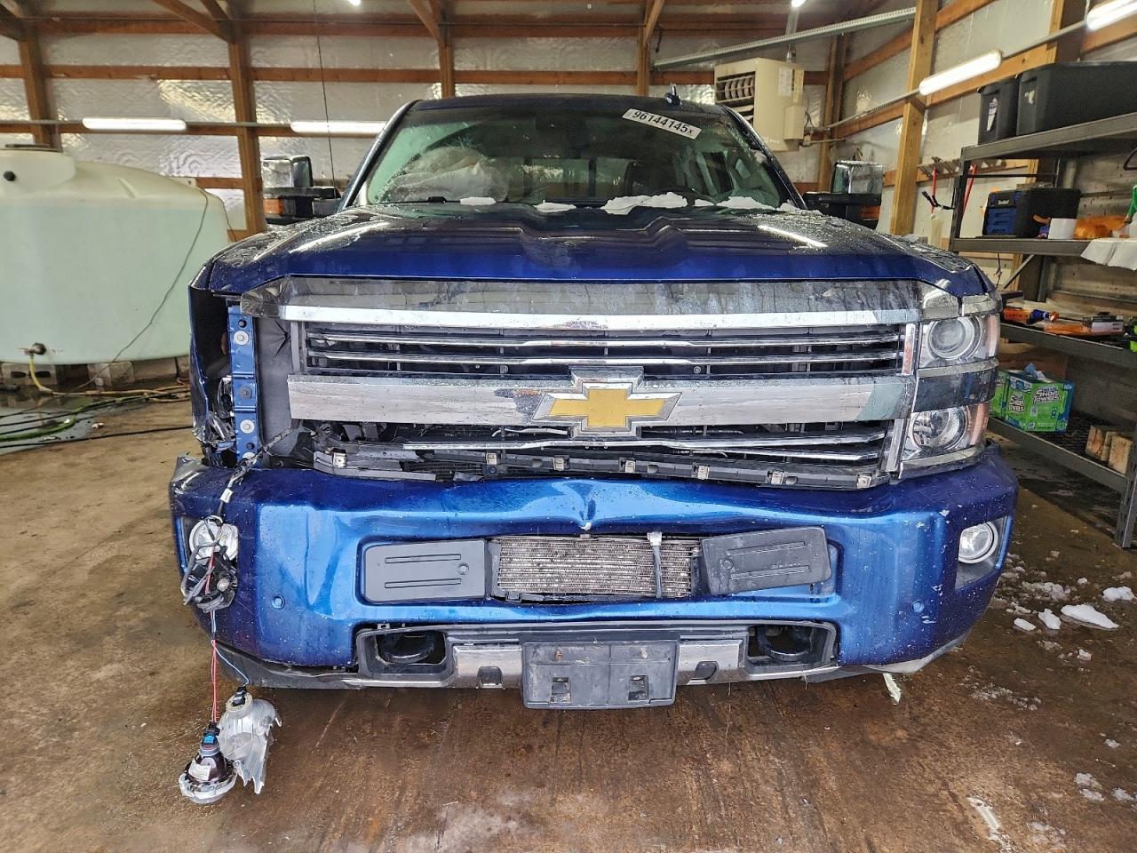 CHEVROLET SILVERADO K2500 HIGH COUNTRY