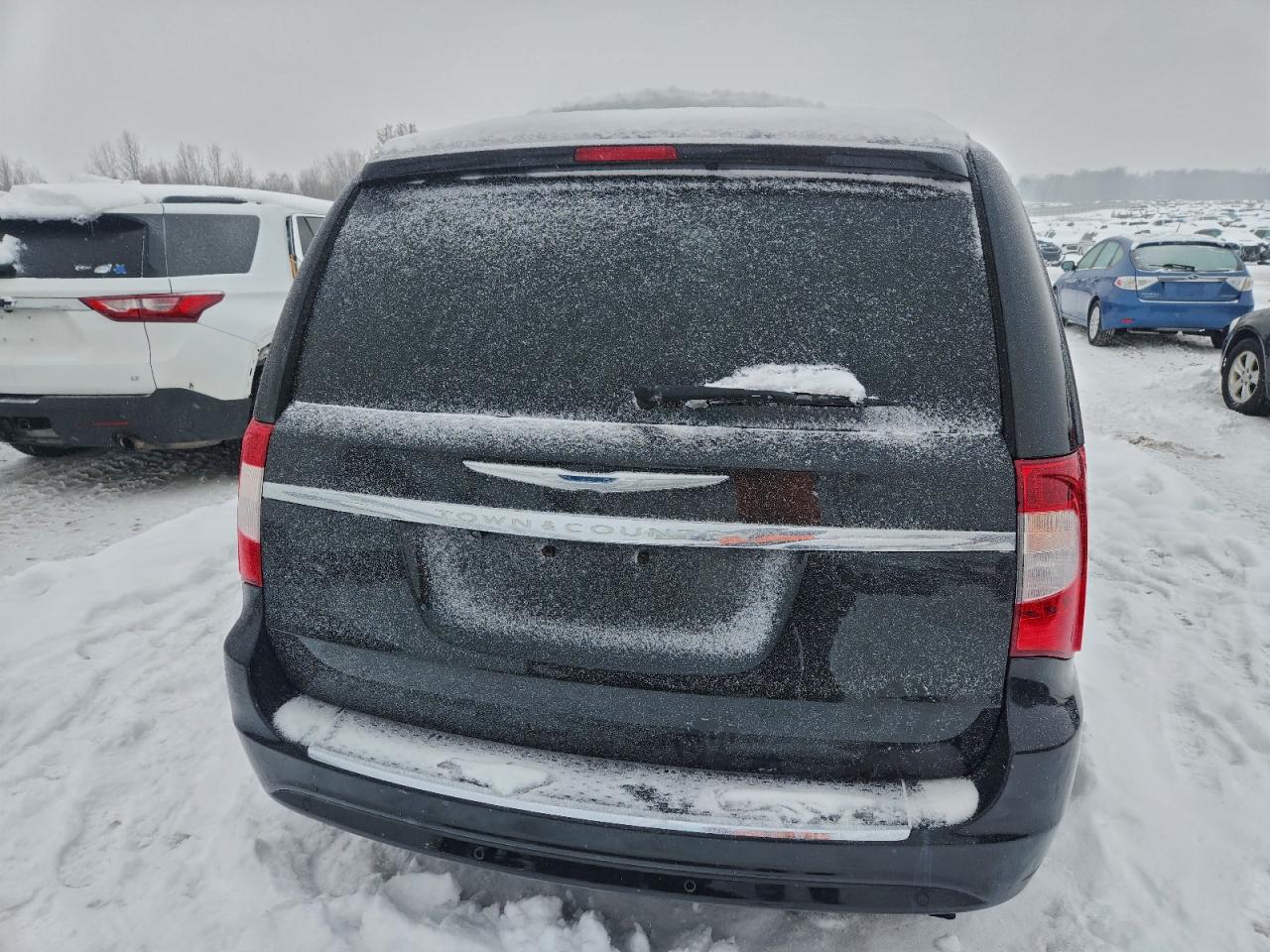 CHRYSLER TOWN & COUNTRY TOURING L