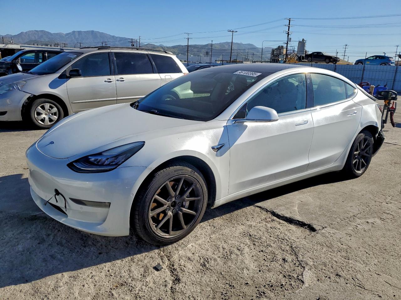 Lot #3317147995 2019 TESLA MODEL 3