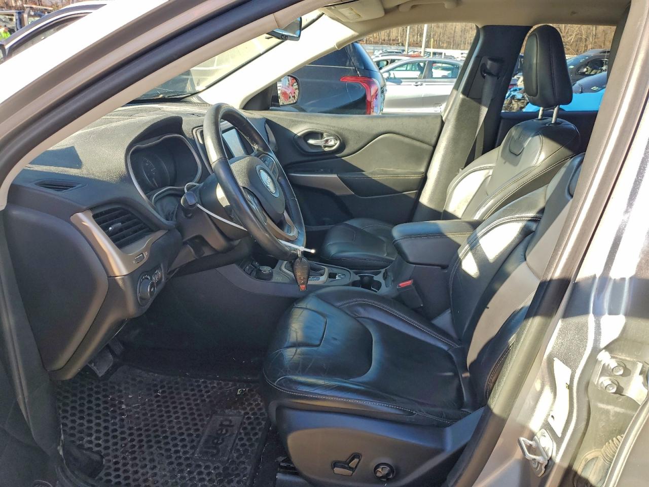 JEEP GRAND CHEROKEE LATITUDE