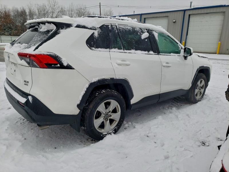 2021 TOYOTA RAV4 XLE #3305482077
