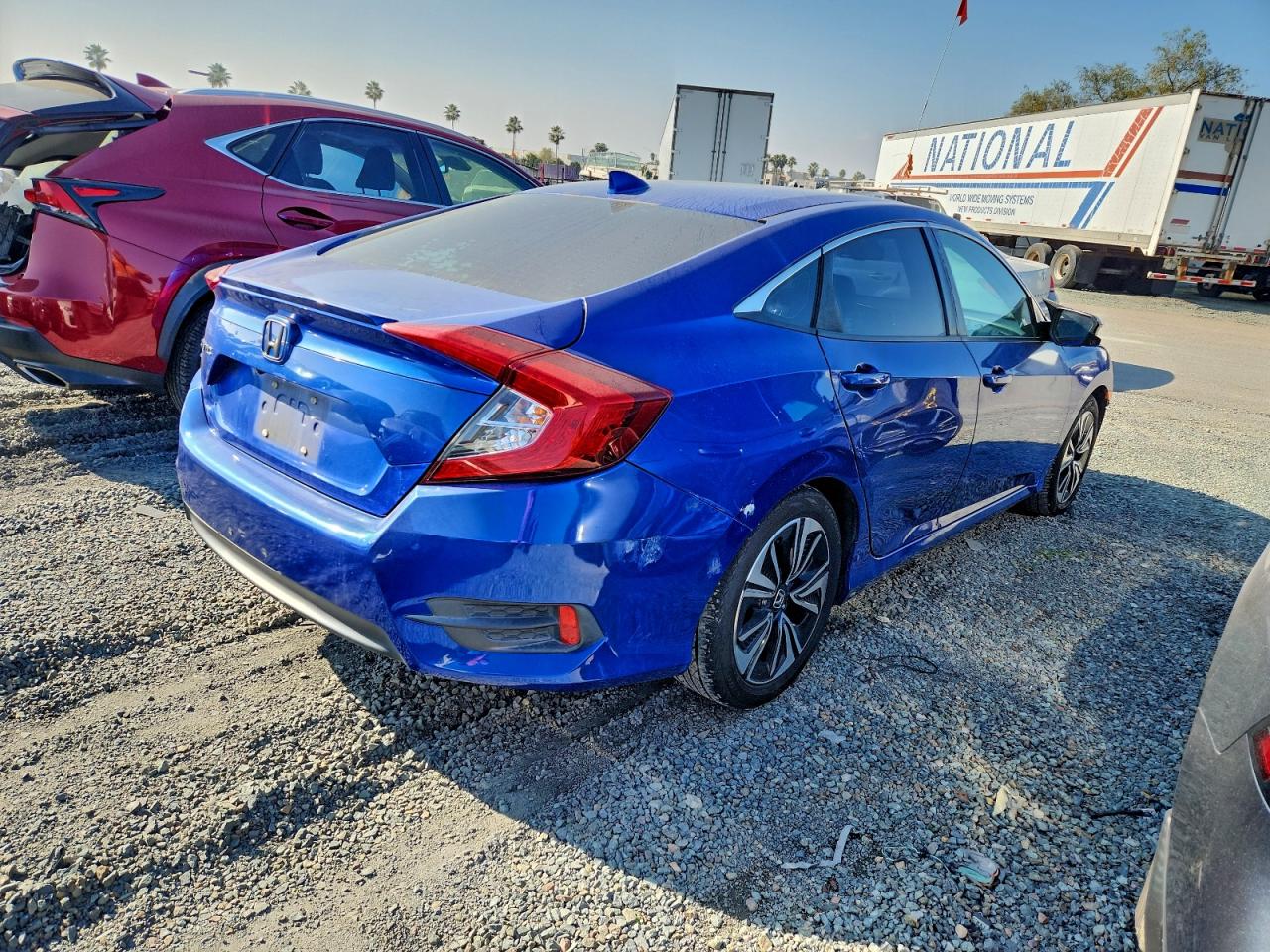 Lot #3318065393 2016 HONDA CIVIC EXL