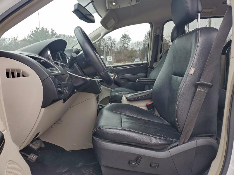 2015 CHRYSLER TOWN & COU #3305535061