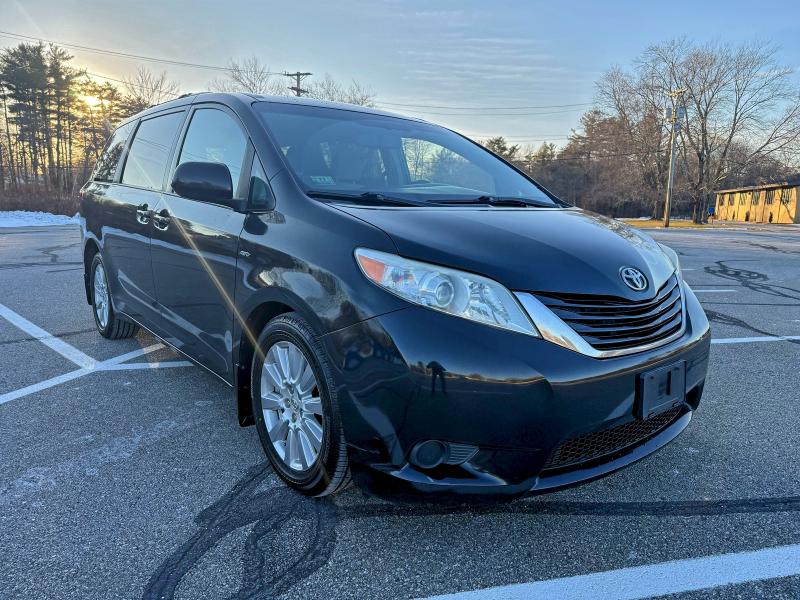 2017 TOYOTA SIENNA LE #3316737457