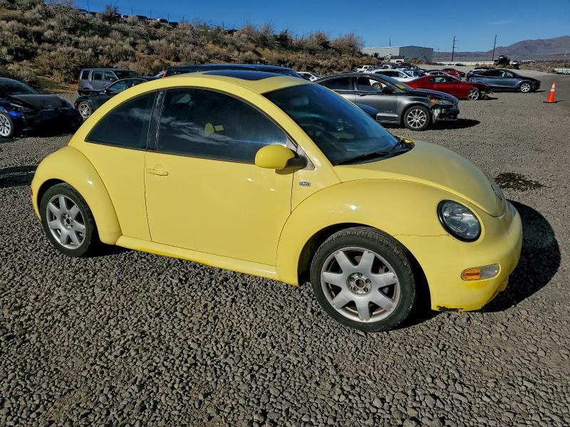 2002 VOLKSWAGEN NEW BEETLE #3304102495