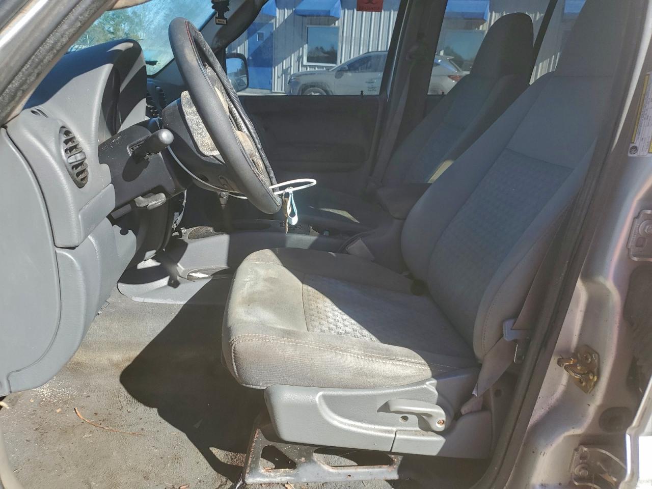 Lot #3317773100 2006 JEEP LIBERTY SP