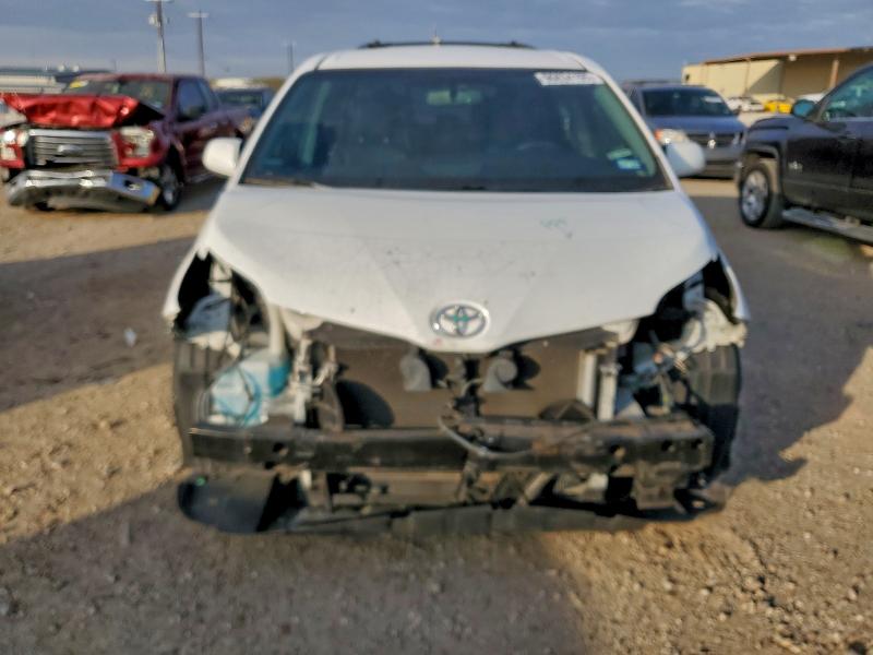 2017 TOYOTA SIENNA SE #3319077284