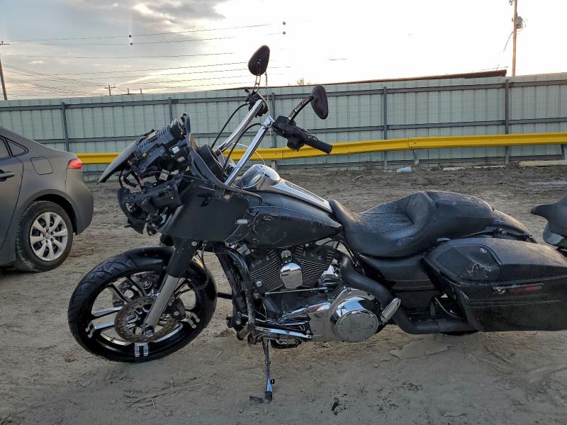 2015 HARLEY-DAVIDSON FLTRXS ROA #3311681248