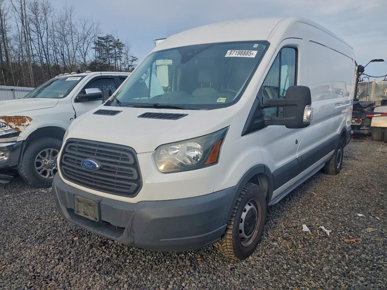 Lot #3317813193 2015 FORD TRANSIT T-