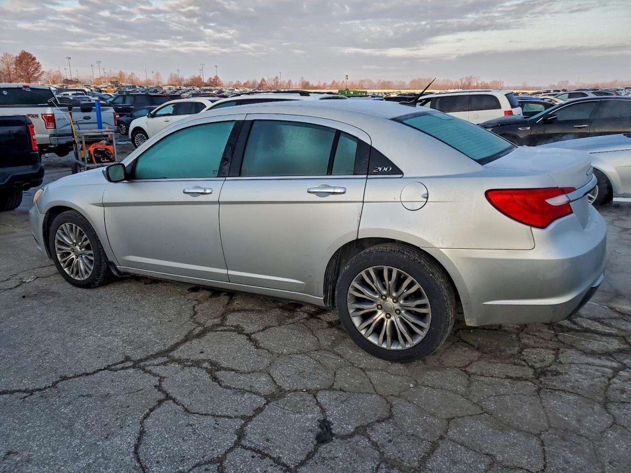 CHRYSLER 200 LIMITED
