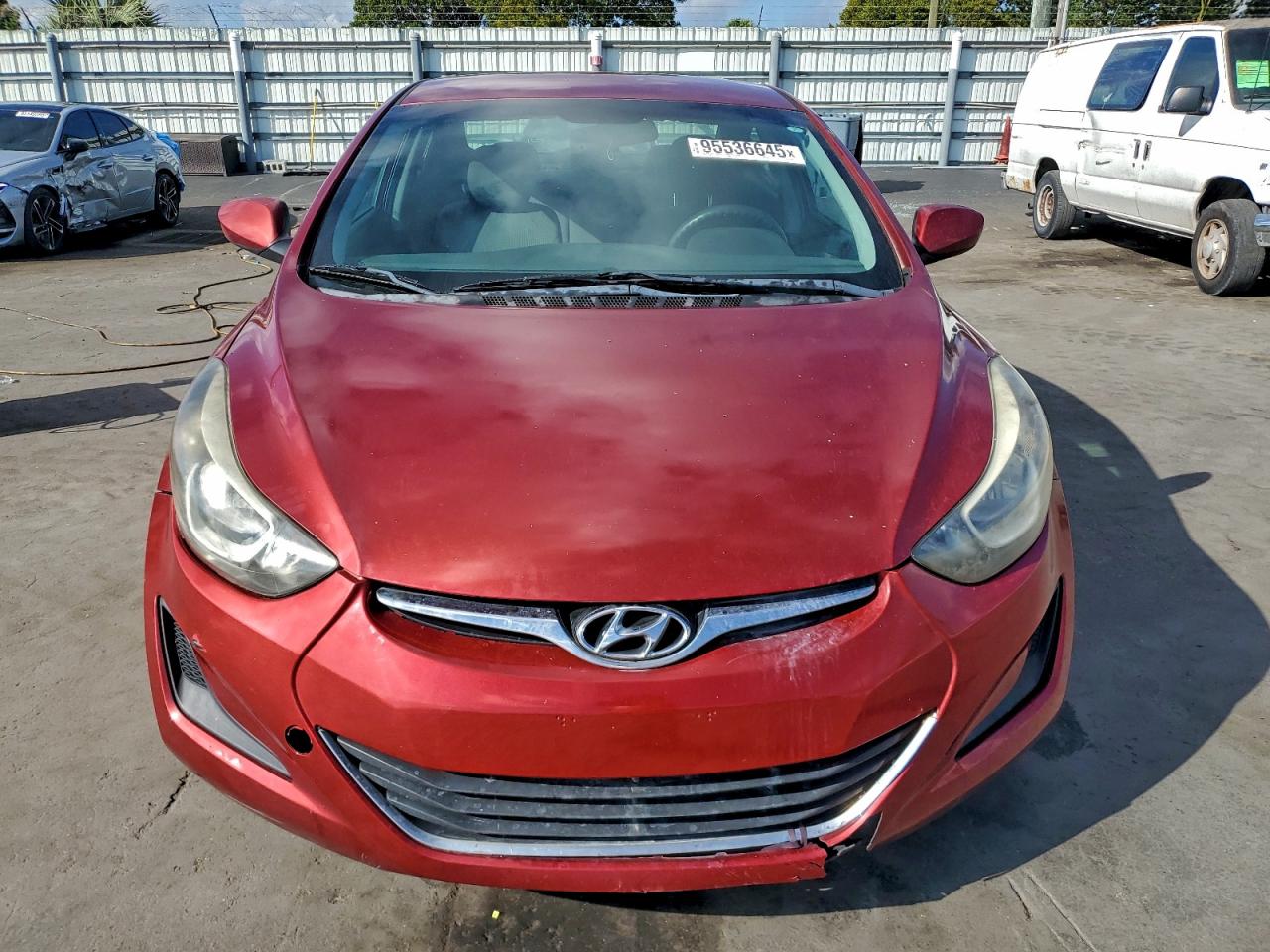 HYUNDAI ELANTRA SE