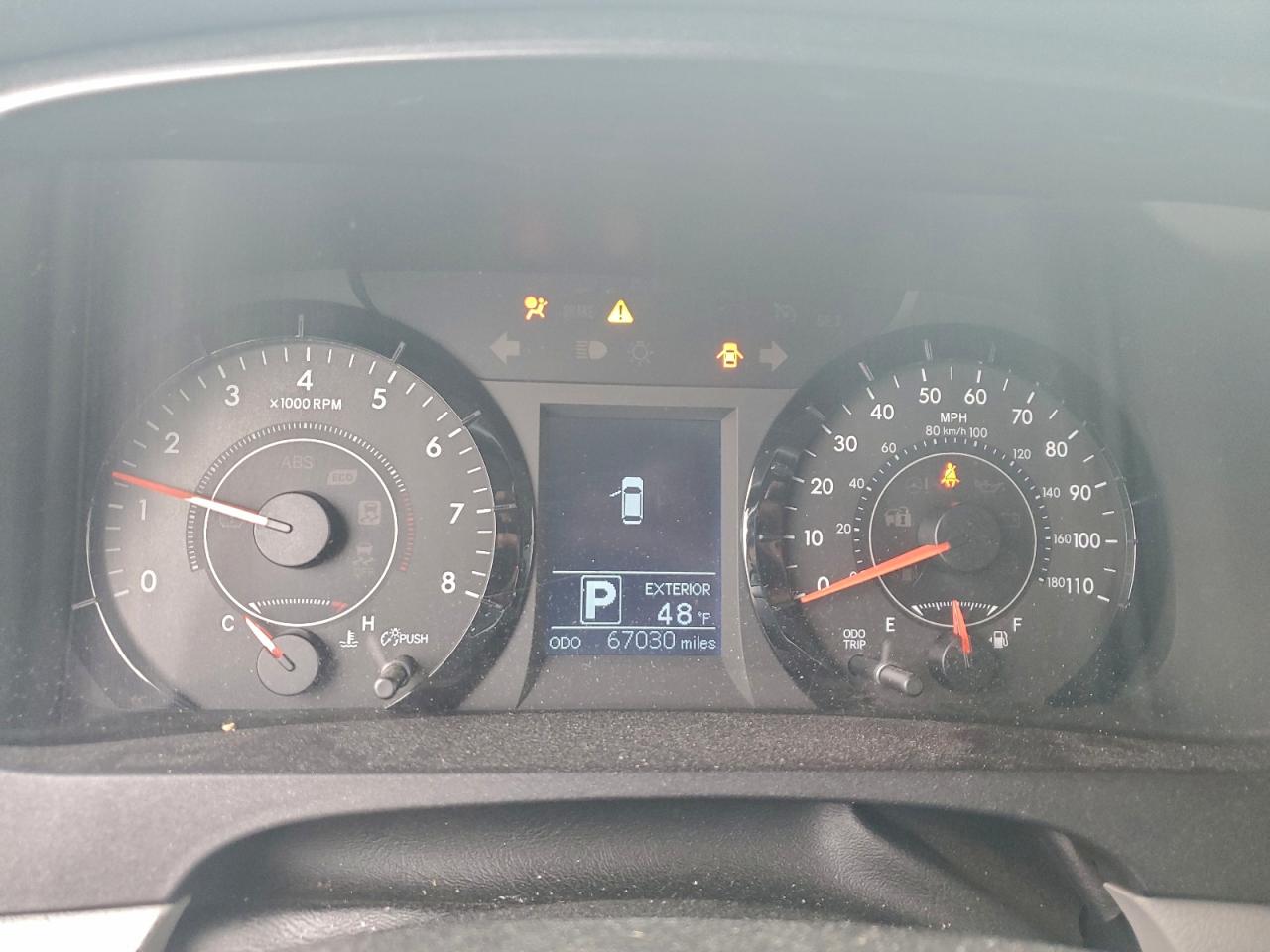 Lot #3305212021 2016 TOYOTA SIENNA LE