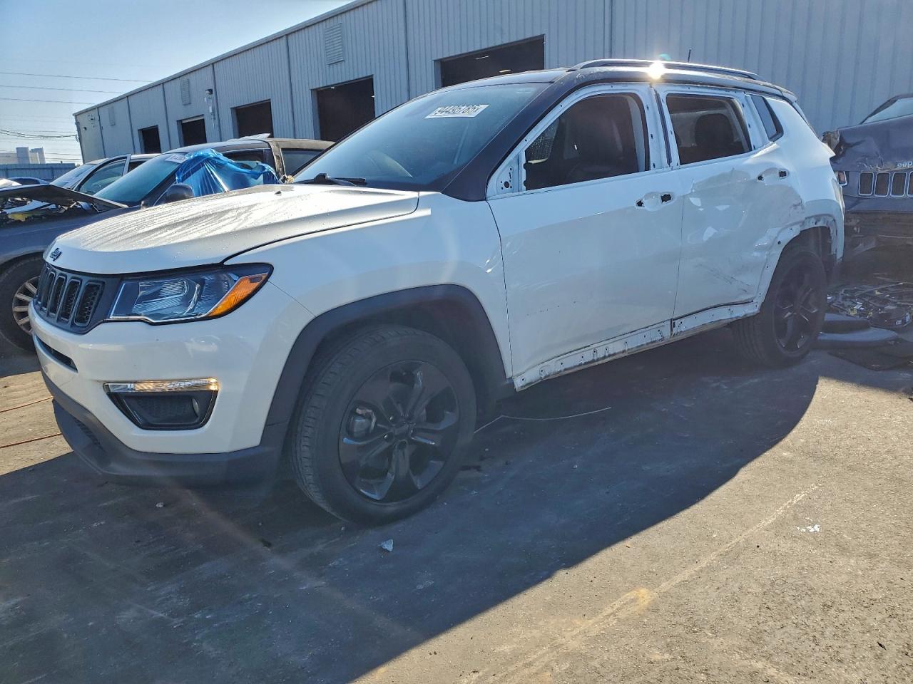 Lot #3311719223 2020 JEEP COMPASS LA