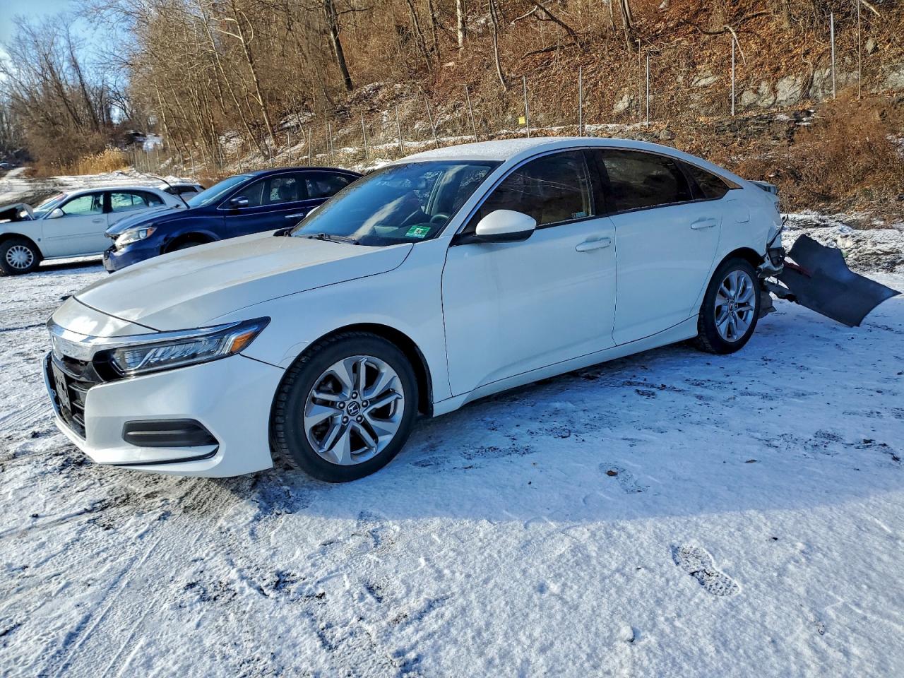 Lot #3312424679 2018 HONDA ACCORD